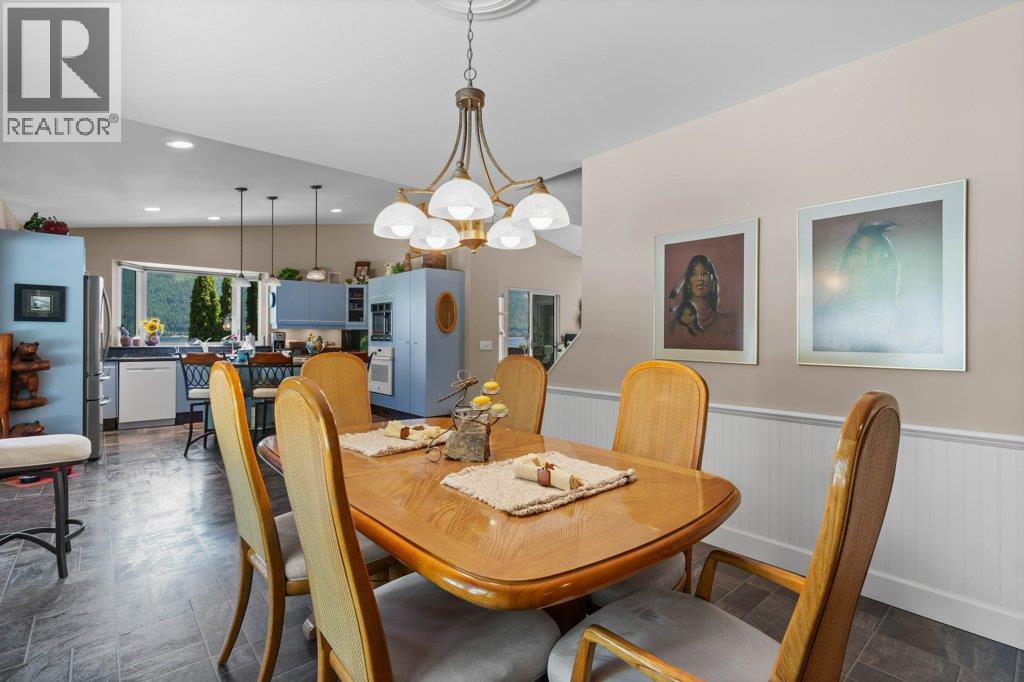 4842 SUNNYBRAE CANOE POINT Road, Tappen