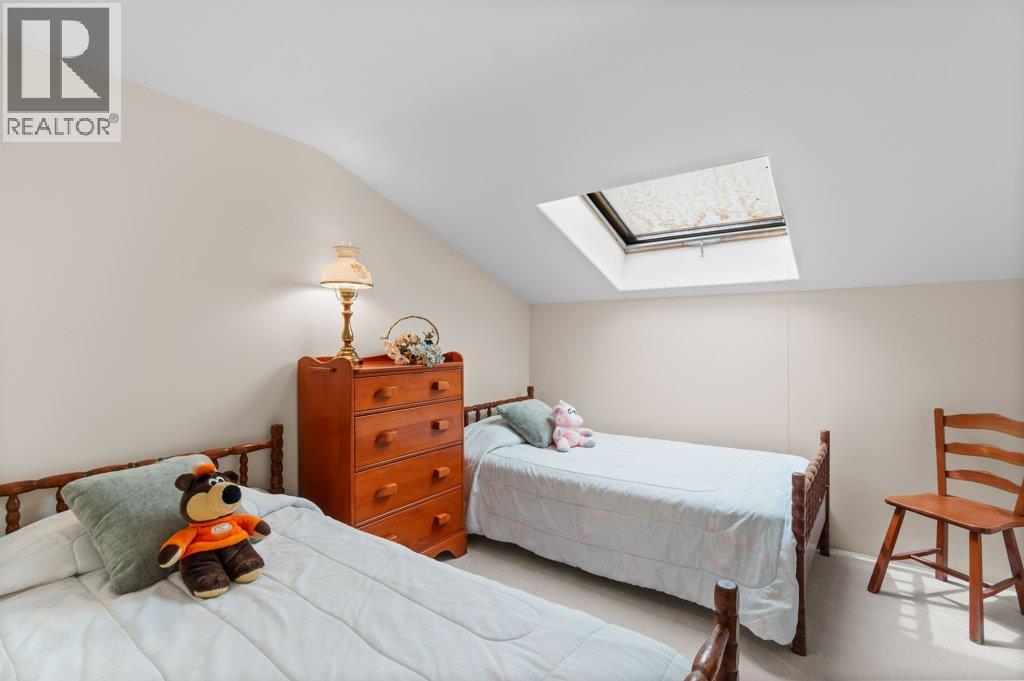 4842 SUNNYBRAE CANOE POINT Road, Tappen