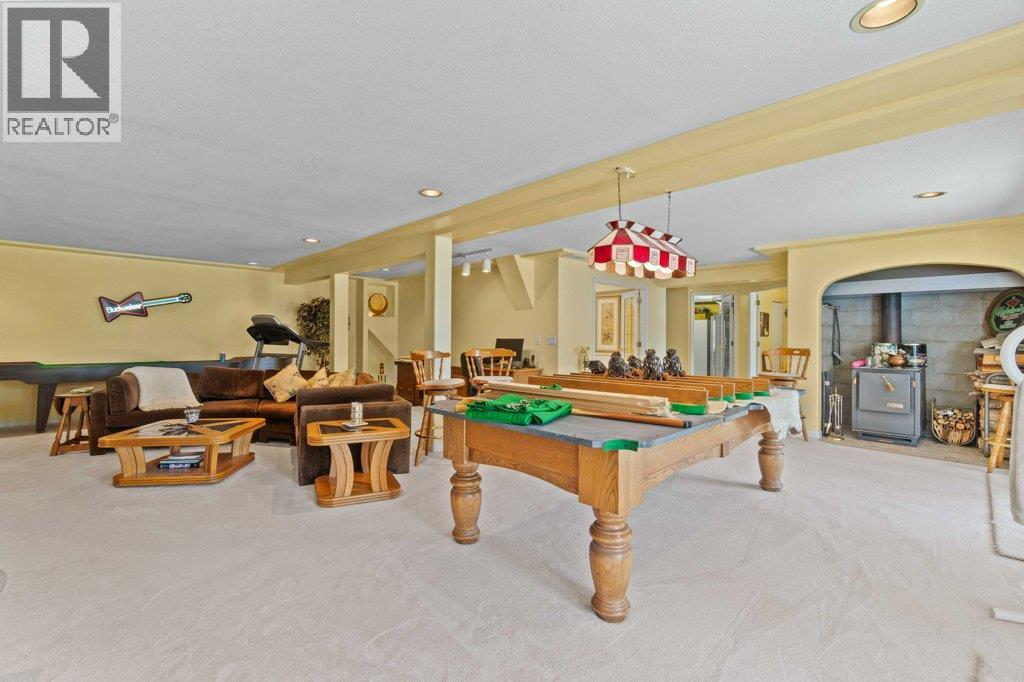 4842 SUNNYBRAE CANOE POINT Road, Tappen