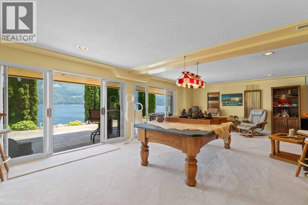 4842 SUNNYBRAE CANOE POINT Road, Tappen