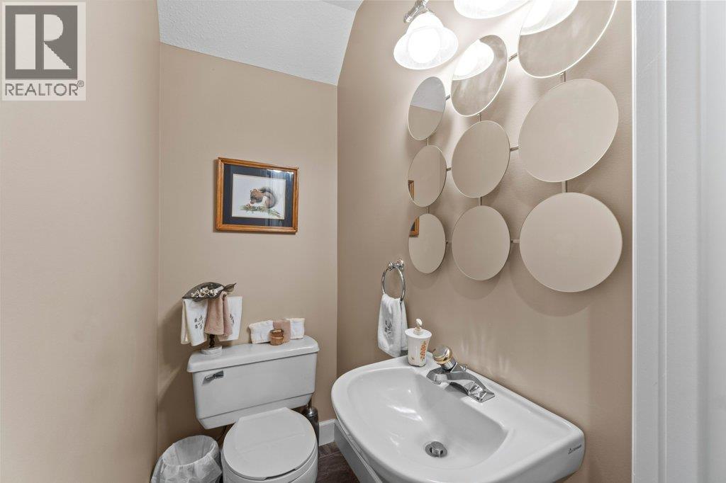 4842 SUNNYBRAE CANOE POINT Road, Tappen