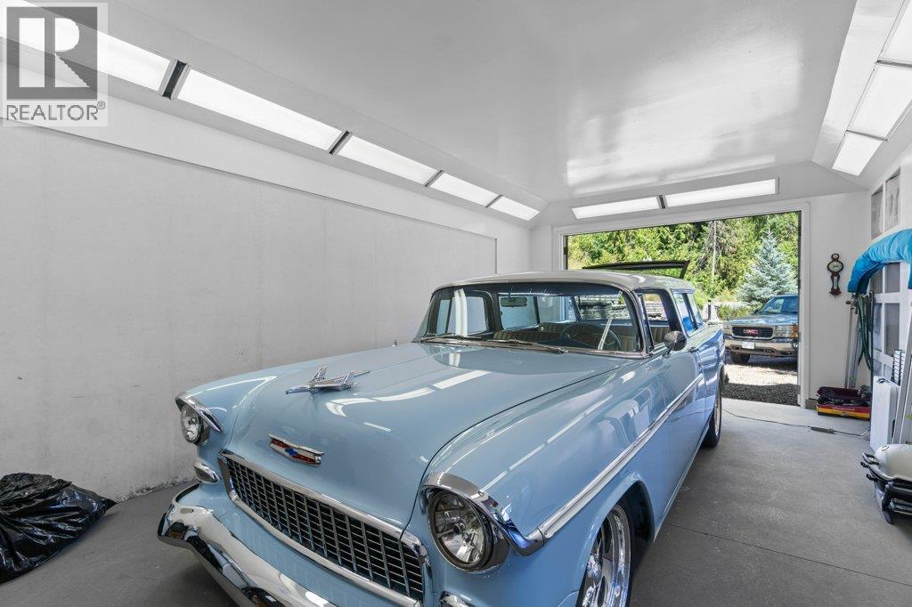 4842 SUNNYBRAE CANOE POINT Road, Tappen