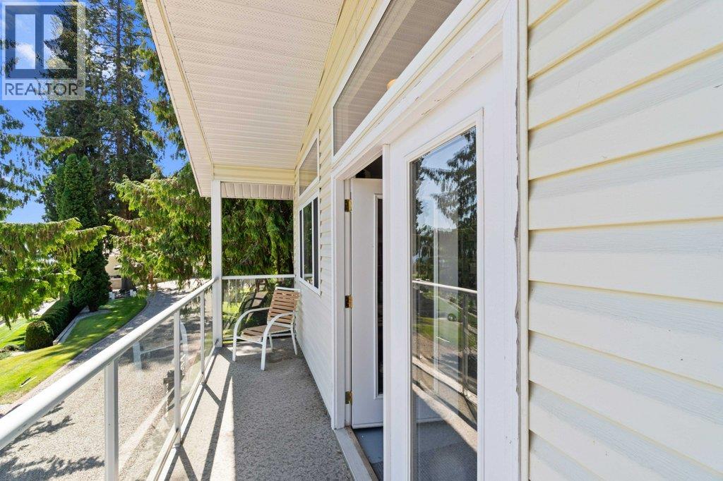 4842 SUNNYBRAE CANOE POINT Road, Tappen