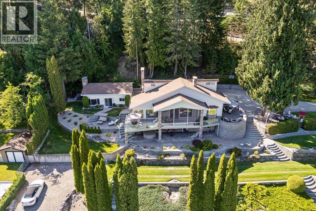 4842 SUNNYBRAE CANOE POINT Road, Tappen