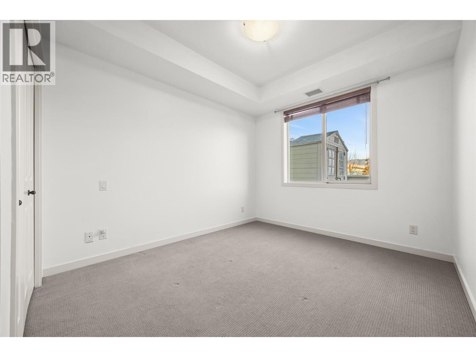 202 2142 Vasile Road, Kelowna