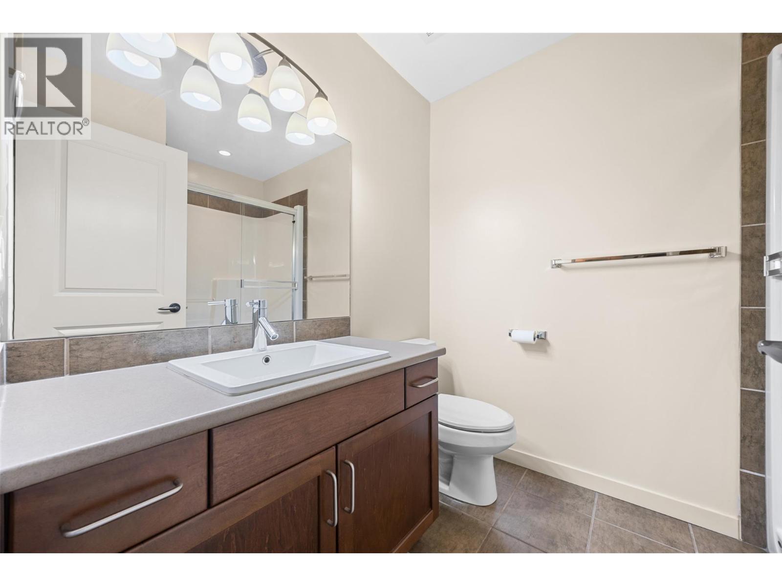 202 2142 Vasile Road, Kelowna