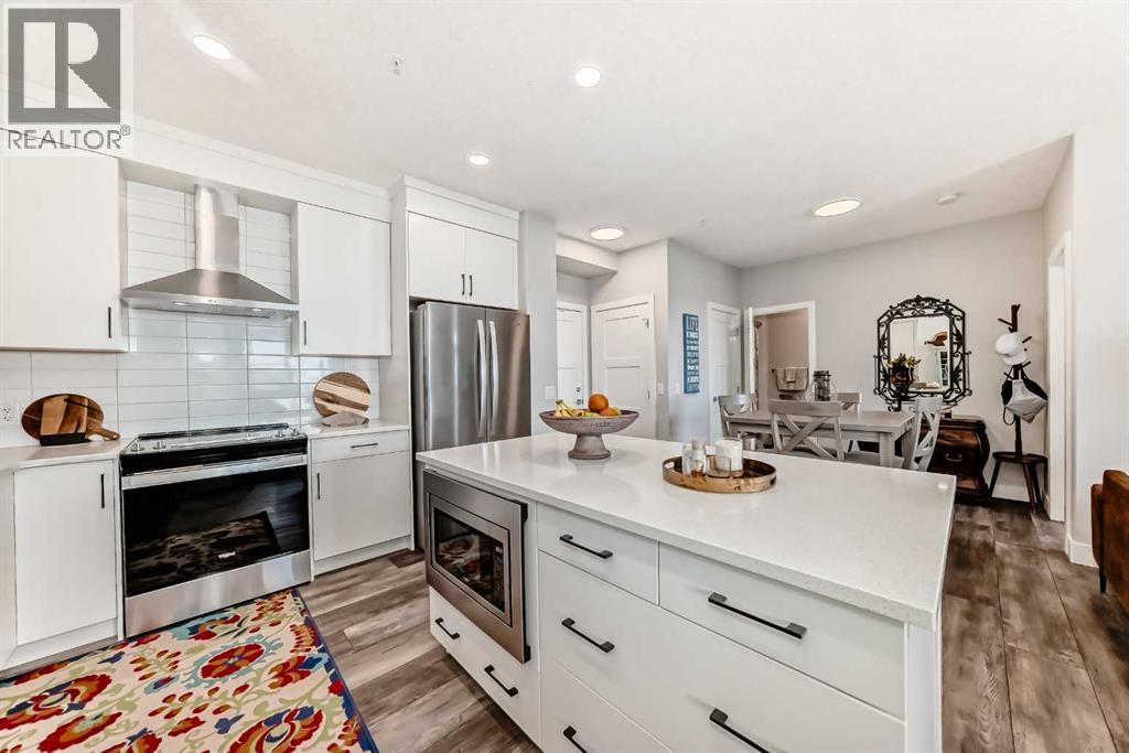 Single Family House for Sale in    Avenue SW Springbank Hill Calgary 