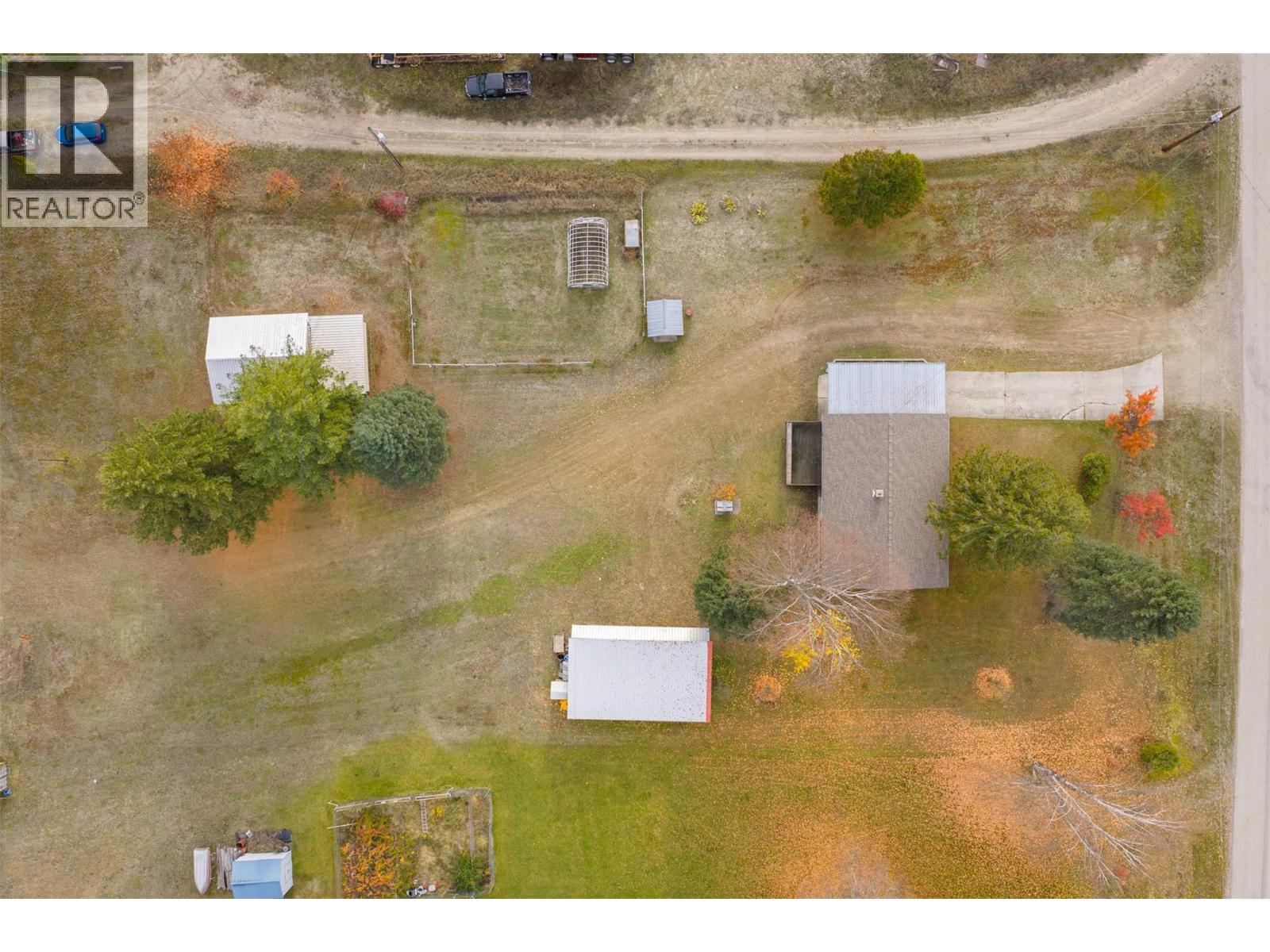 2538 Alexis Road - 13