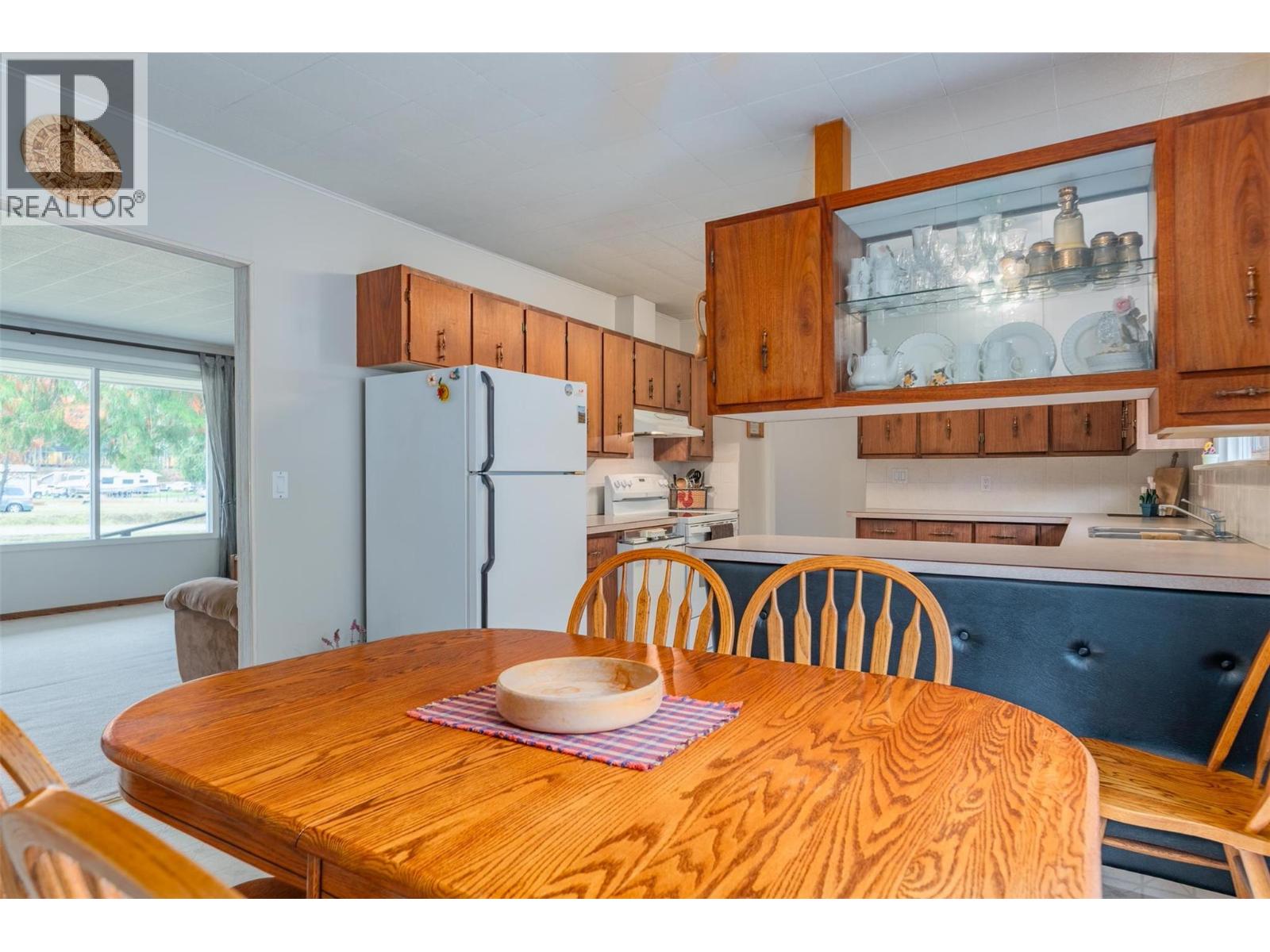 2538 Alexis Road - 58