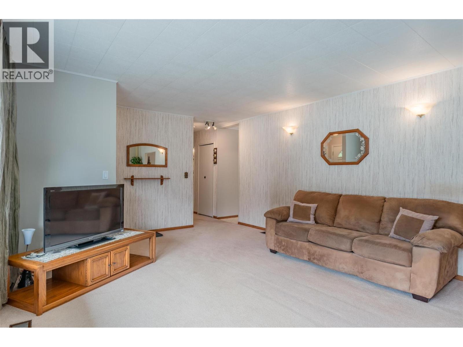 2538 Alexis Road - 54