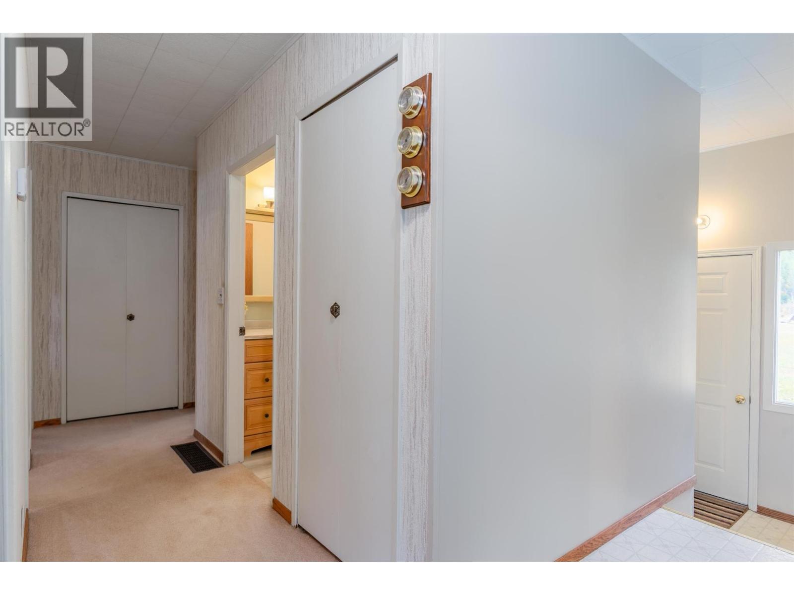 2538 Alexis Road - 64