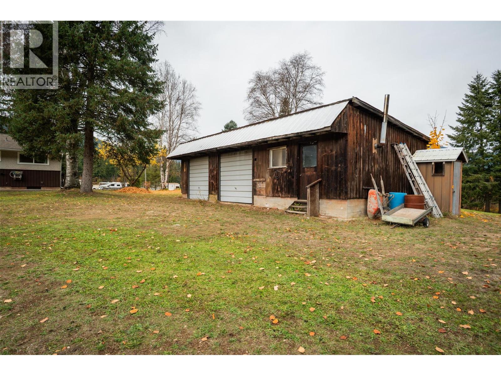 2538 Alexis Road - 32