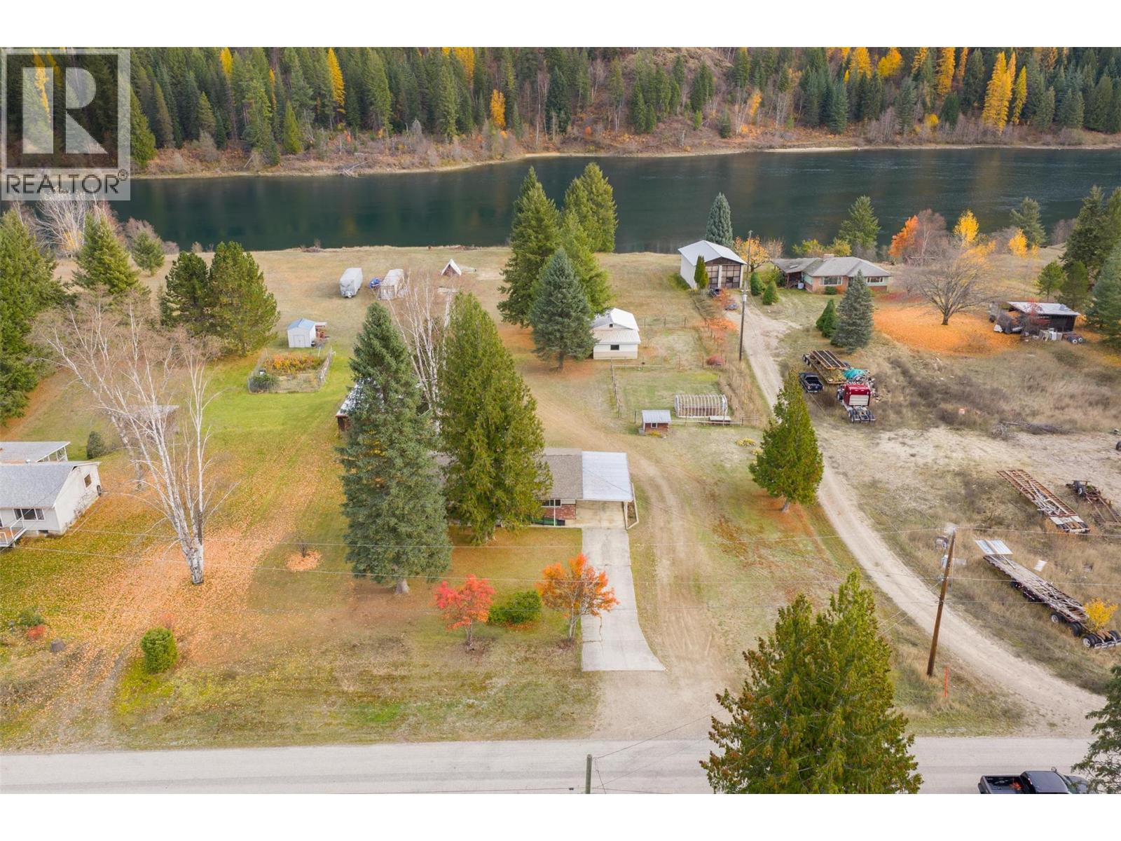 2538 Alexis Road - 1