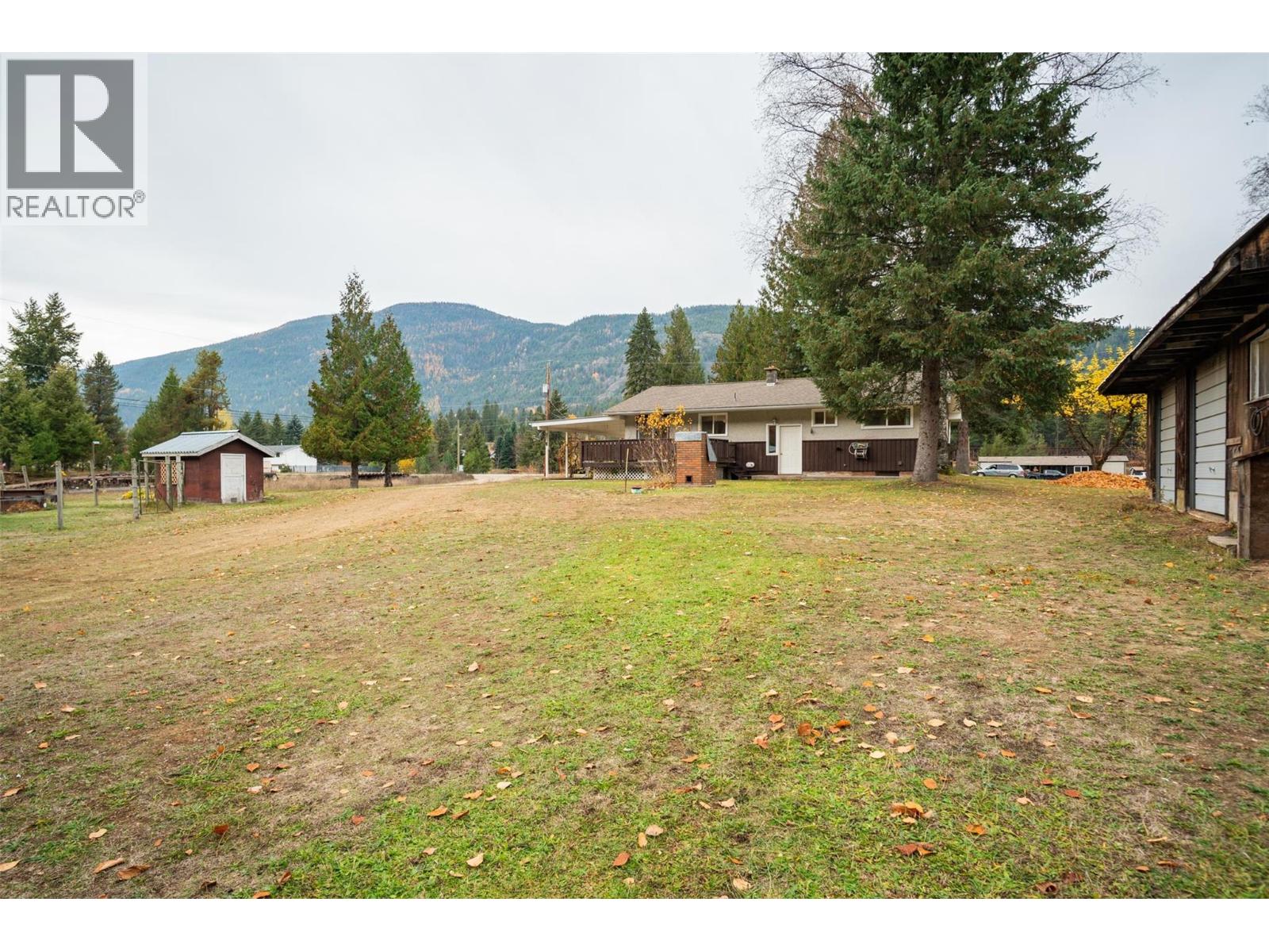 2538 Alexis Road - 33