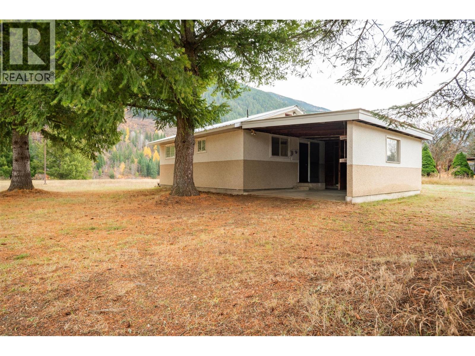 2538 Alexis Road - 35