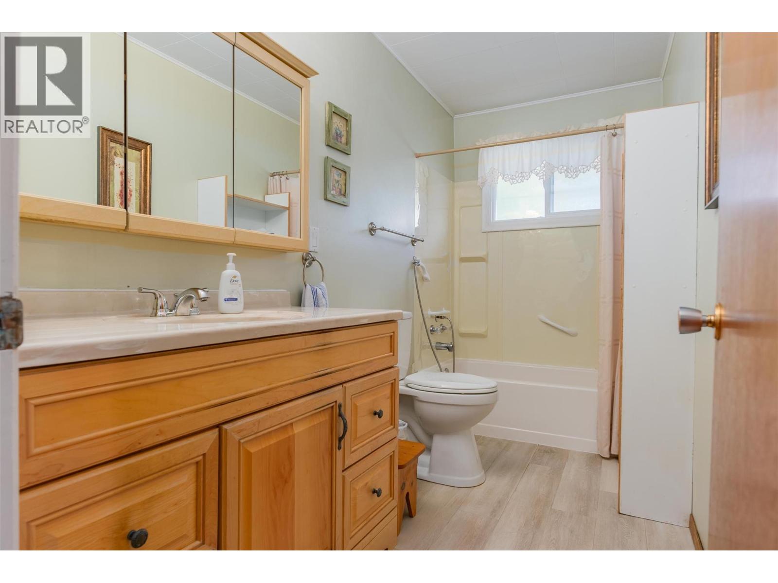 2538 Alexis Road - 71