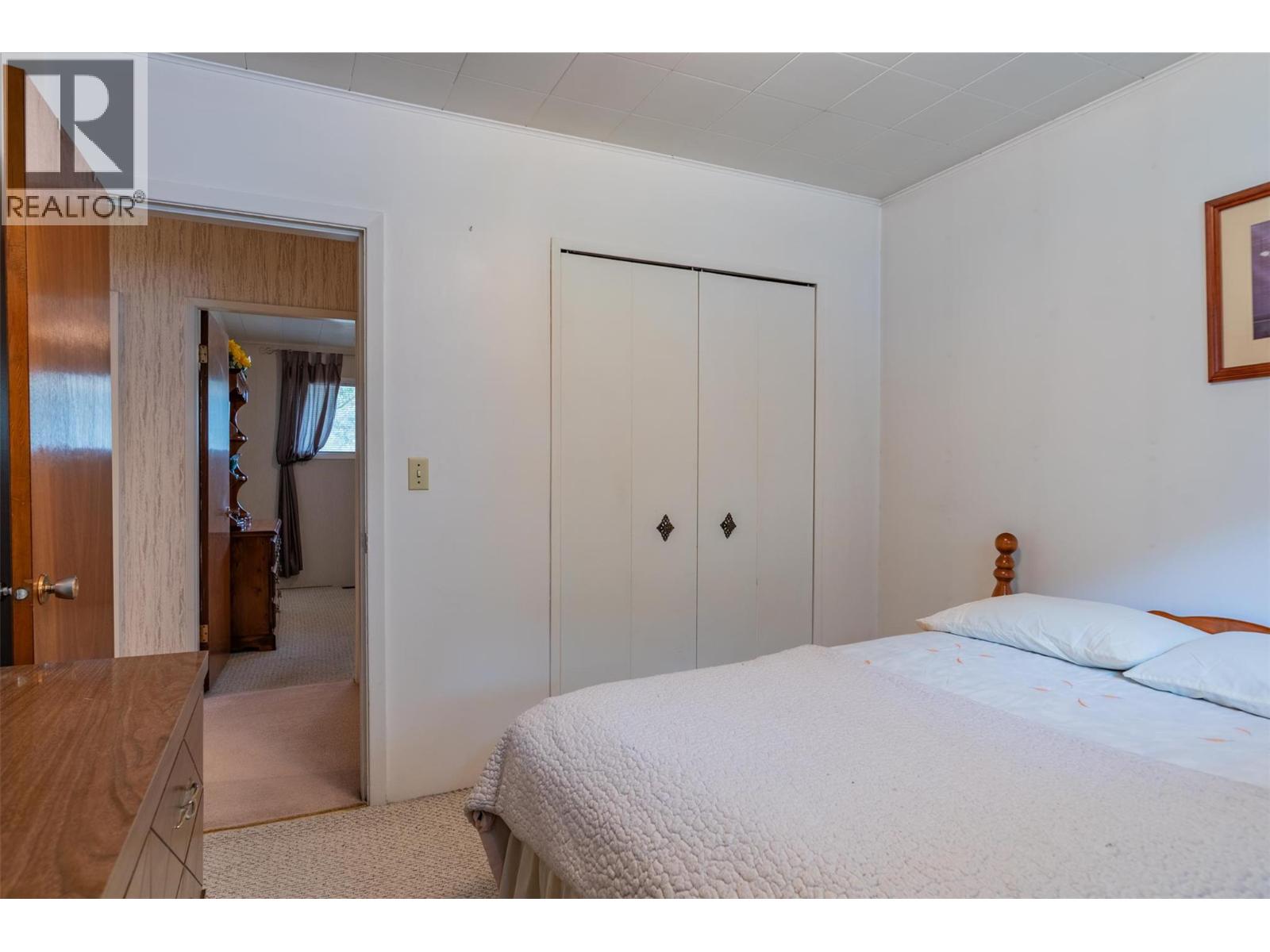 2538 Alexis Road - 68