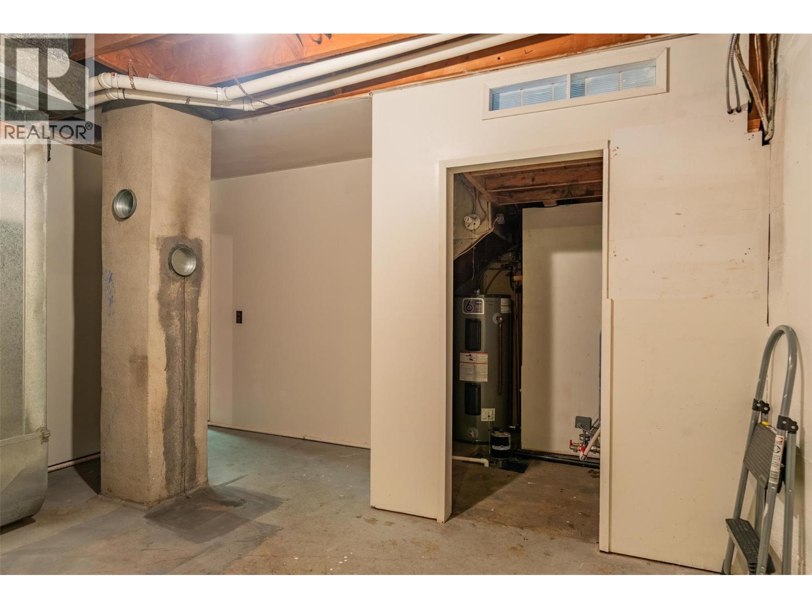 2538 Alexis Road - 82