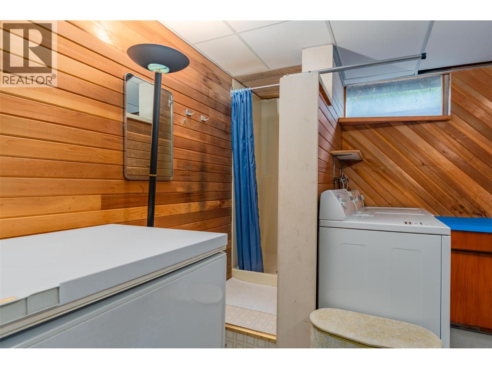 2538 ALEXIS ROAD - 76