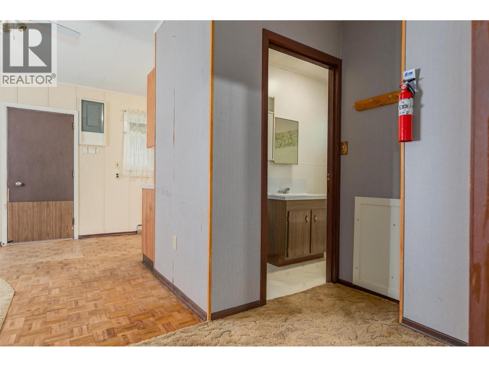 2538 Alexis Road - 90