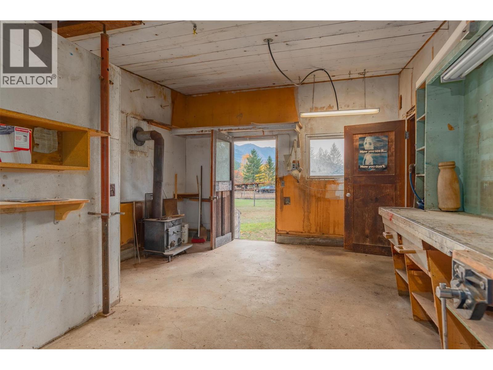 2538 ALEXIS ROAD - 94