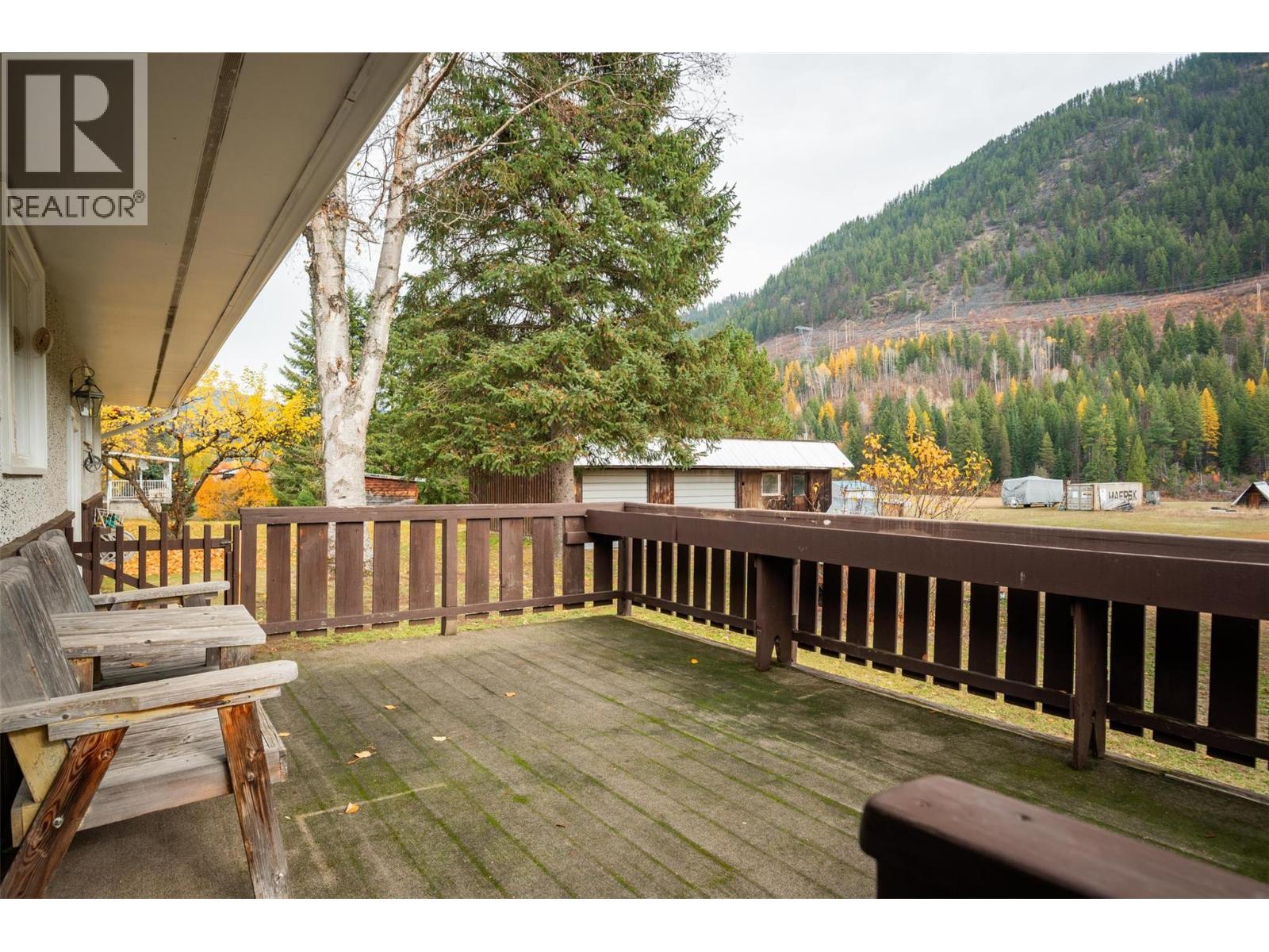 2538 Alexis Road - 48