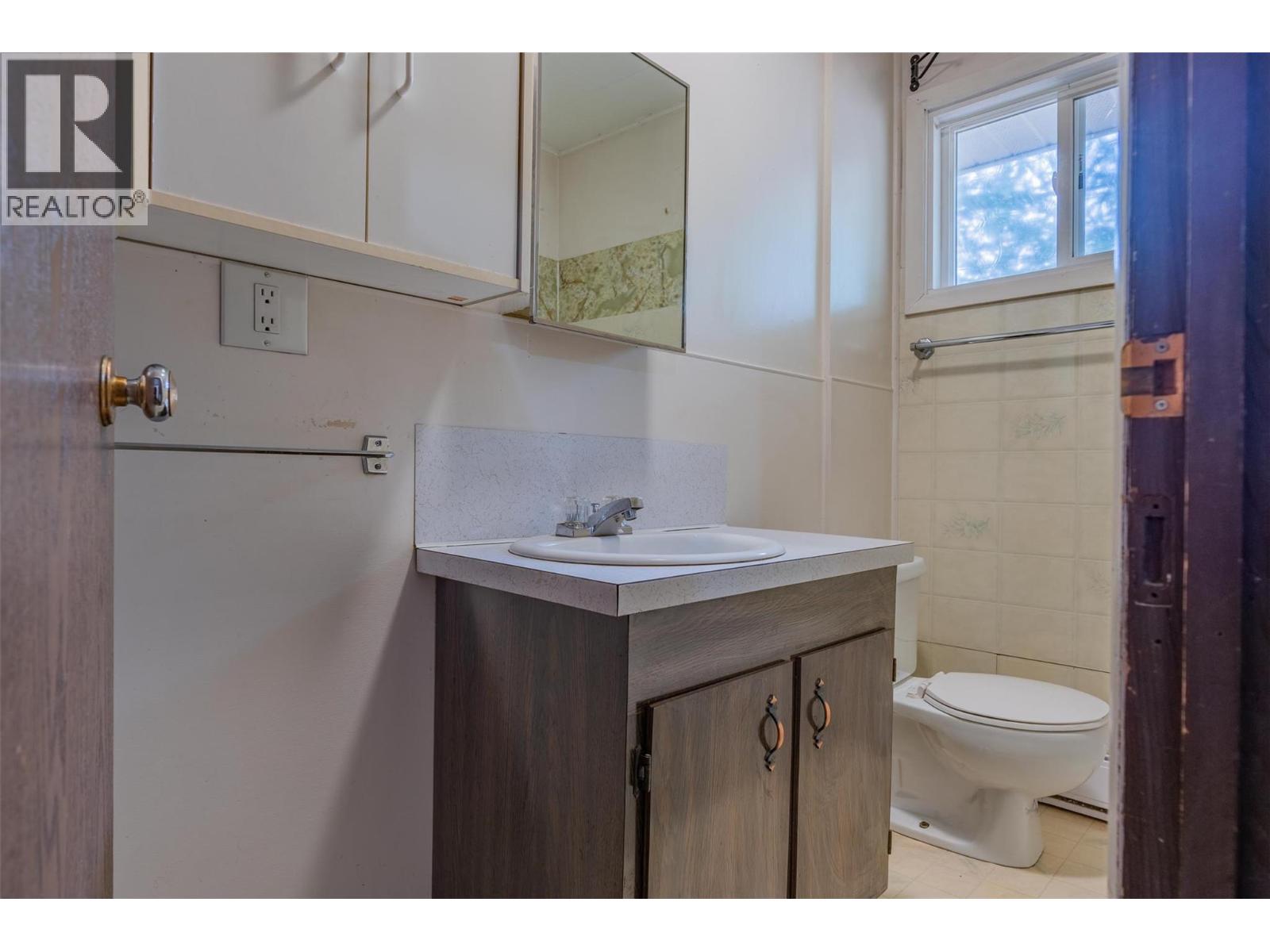 2538 ALEXIS ROAD - 91