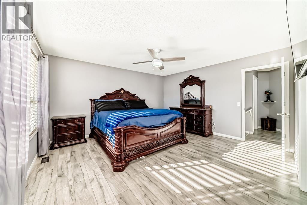 Single Family House for Sale in  Saddlecrest Way NE Saddle Ridge Calgary 