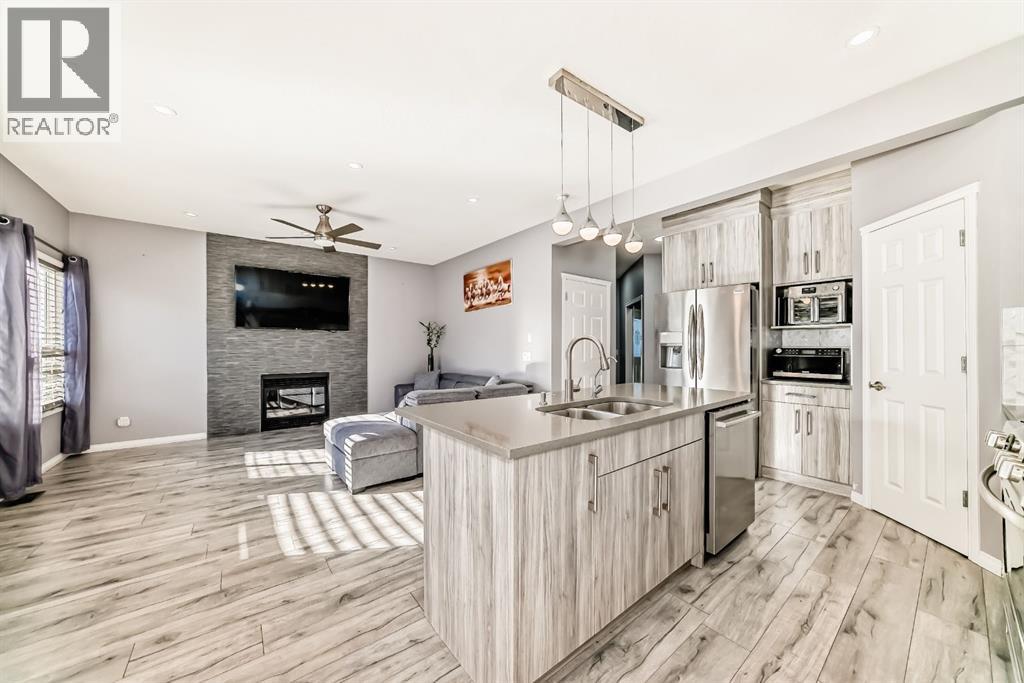 Single Family House for Sale in  Saddlecrest Way NE Saddle Ridge Calgary 