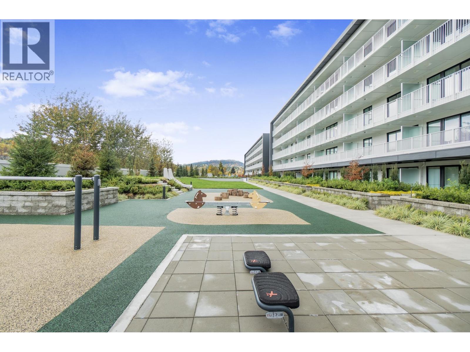 415 3075 MURRAY STREET, Port Moody