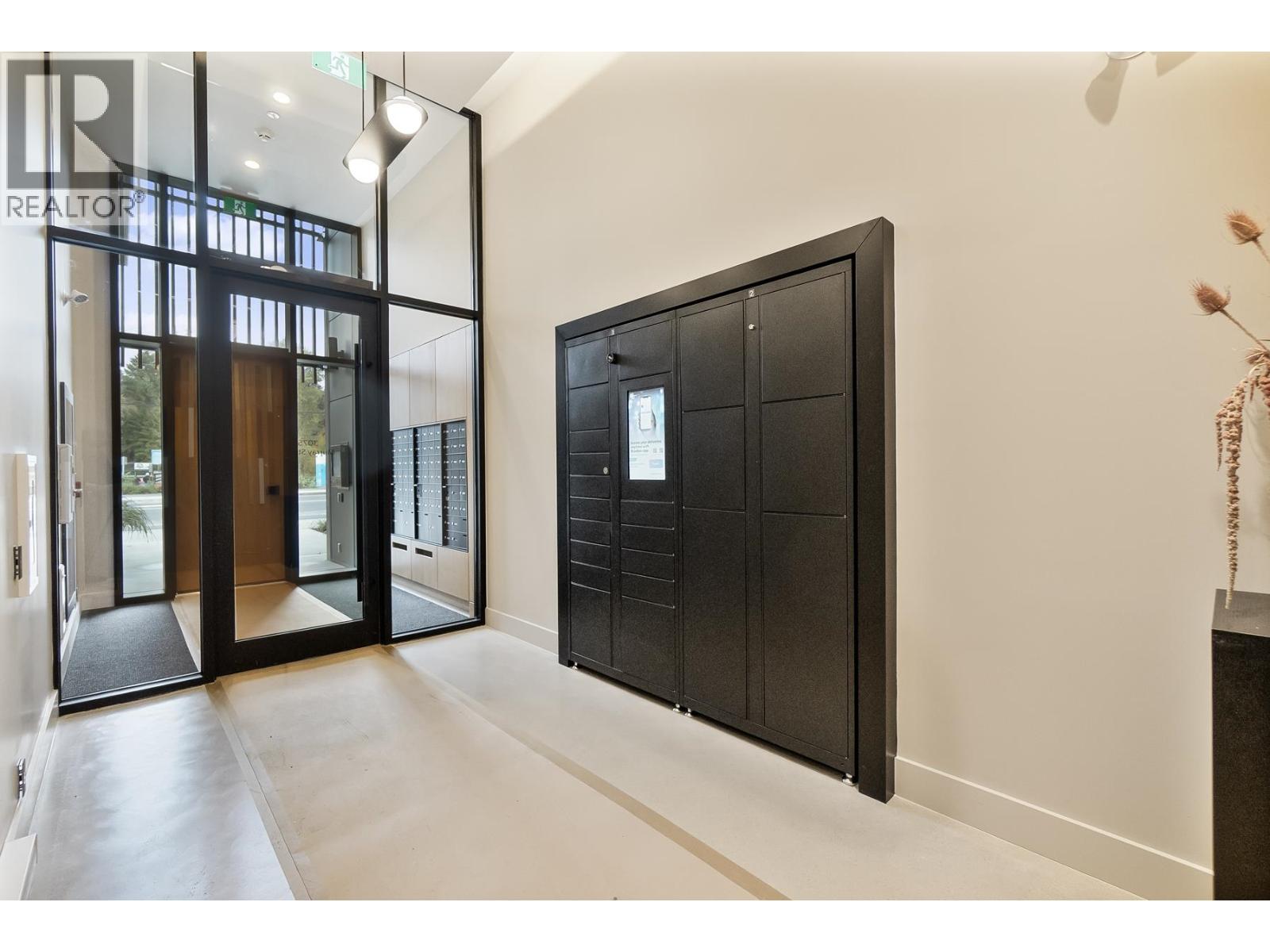 415 3075 MURRAY STREET, Port Moody