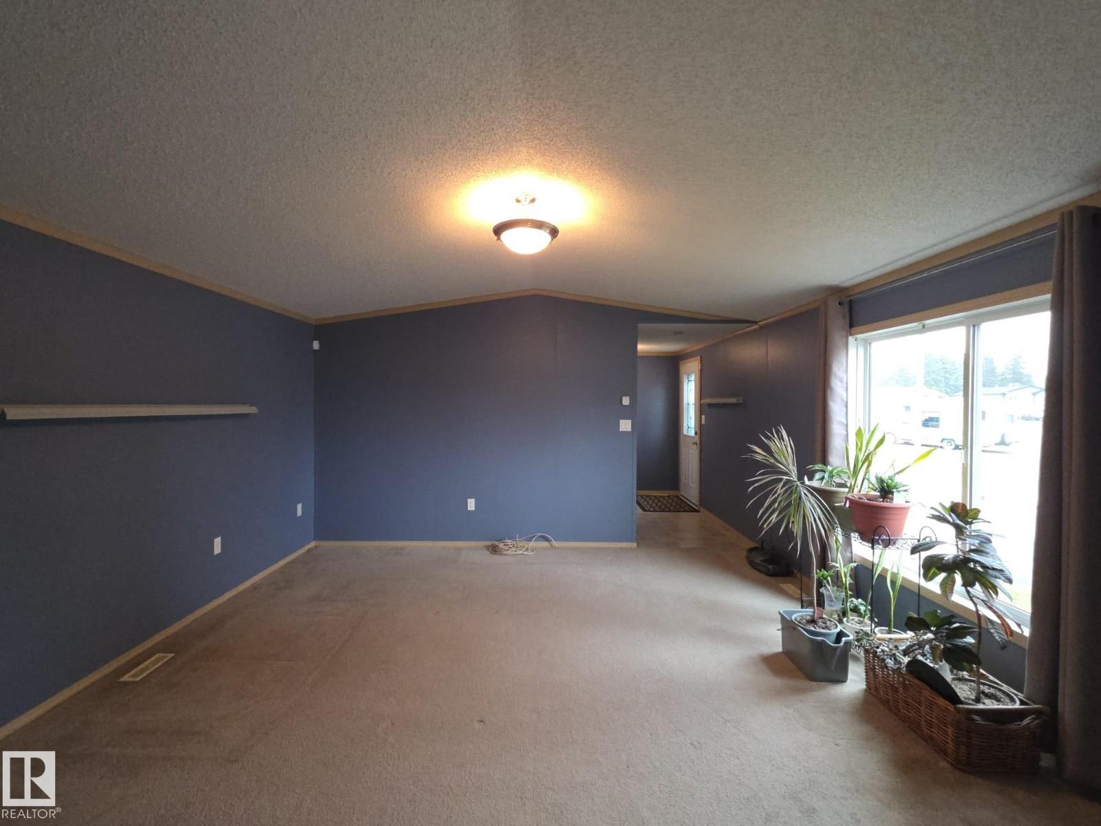 #33 4850 Centre ST, New Sarepta