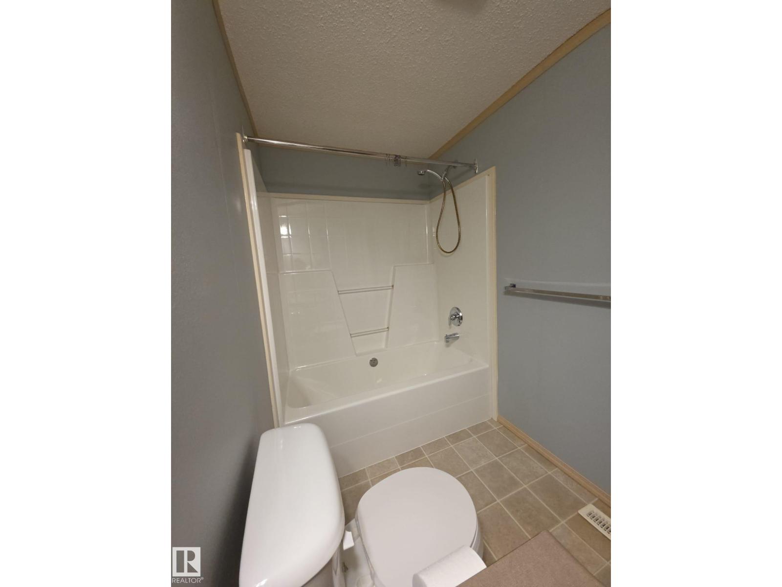 #33 4850 Centre ST, New Sarepta