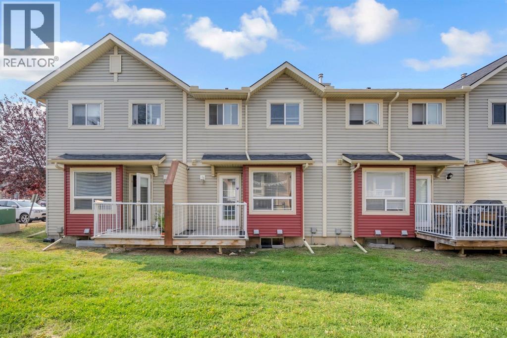 Single Family House for Sale in   Tarawood Lane NE Taradale Calgary 