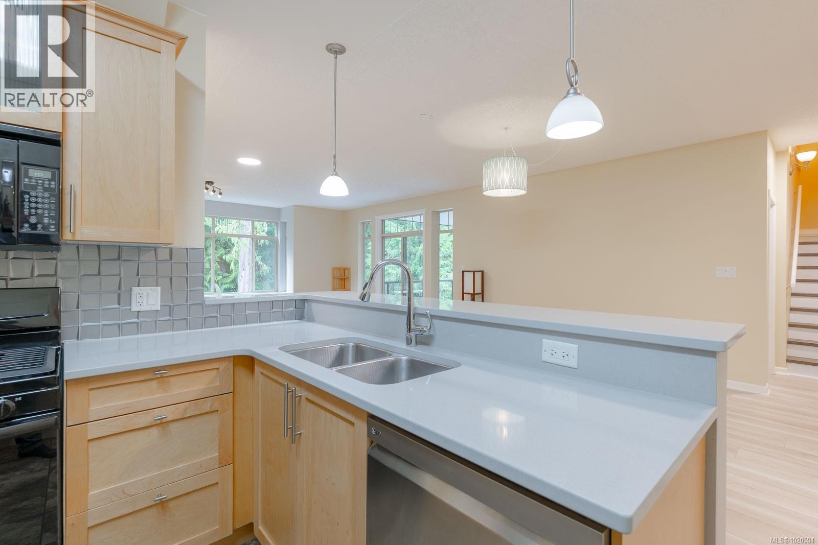 13 2363 Demamiel Dr, Sooke