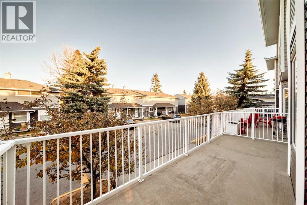 Single Family House for Sale in  Regal Park NE Renfrew Calgary 