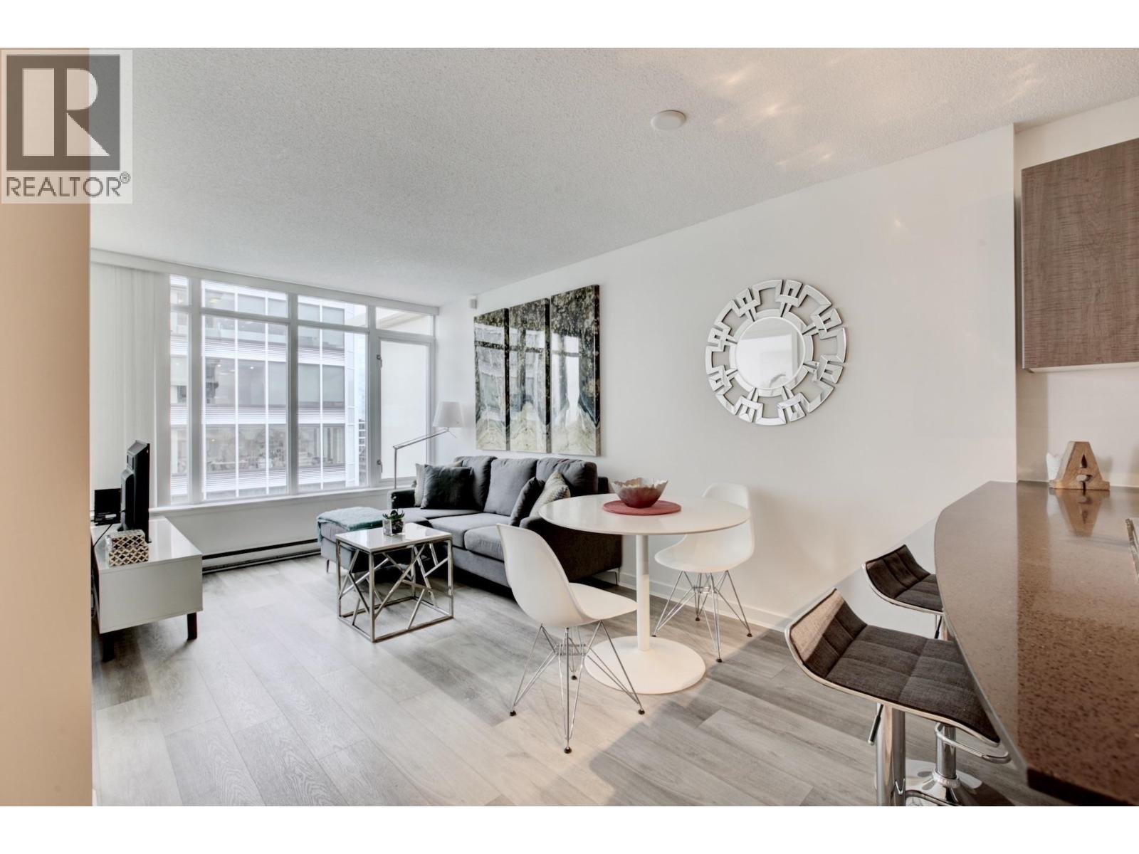 2906 610 GRANVILLE STREET