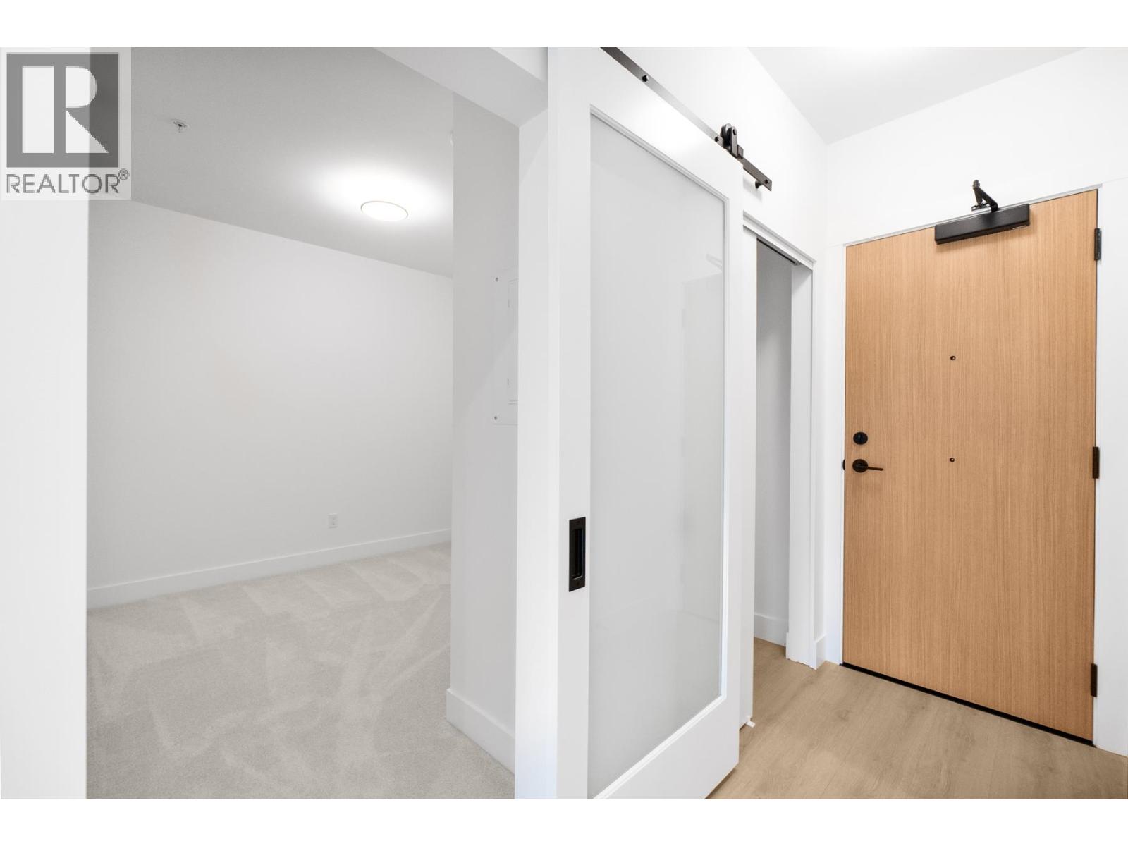 513 3075 MURRAY STREET, Port Moody