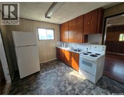 Enclosed porch - 234 Scott Street, Kennedy, SK S0G2R0 Photo 6