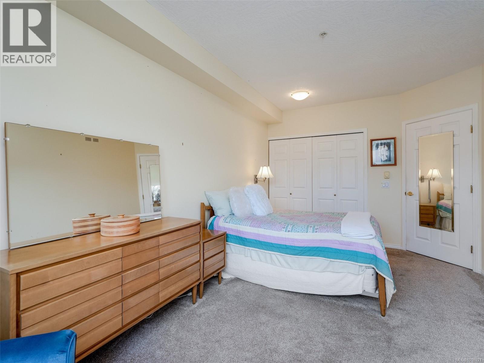 114 1485 Garnet Rd, Saanich