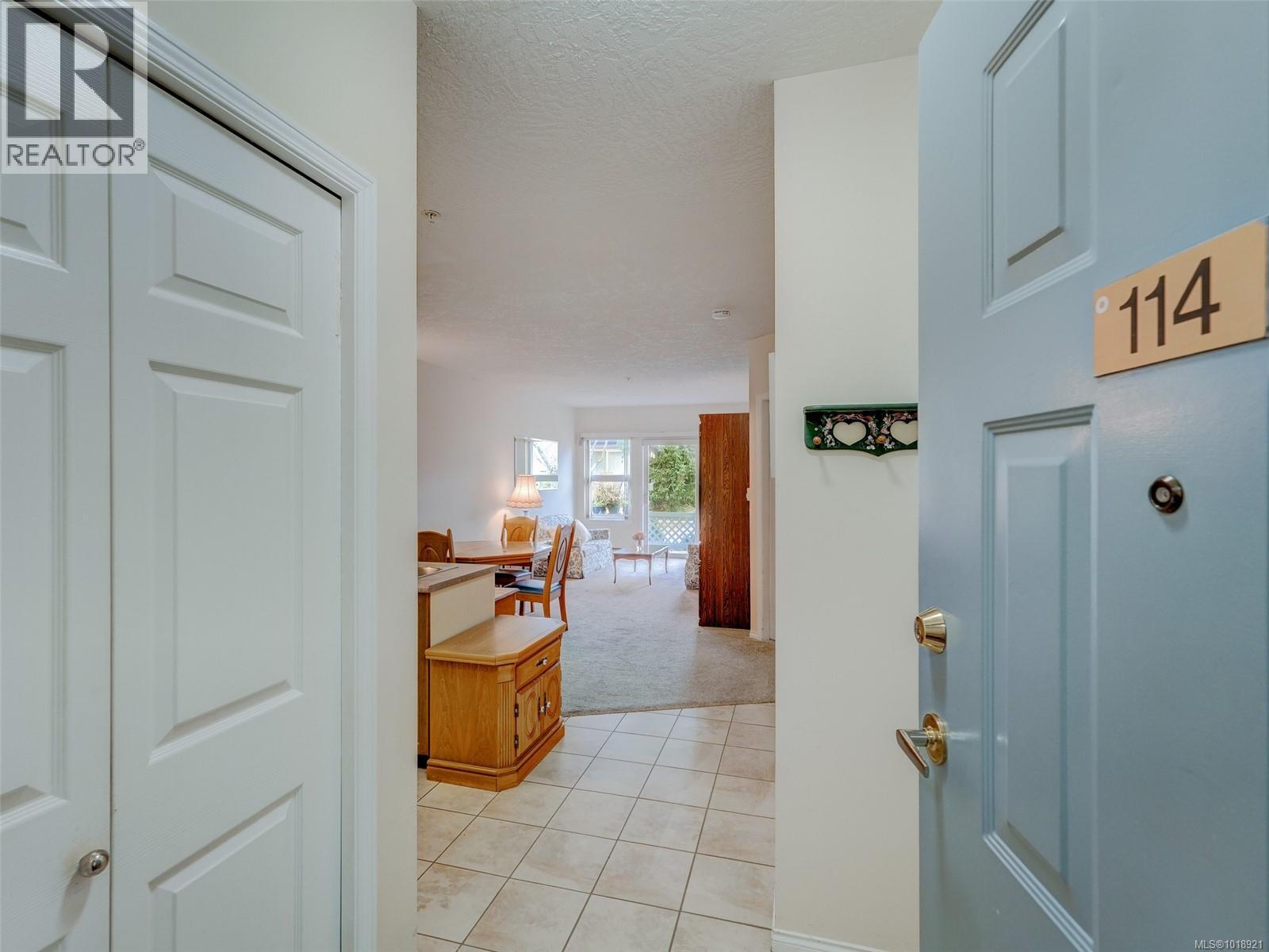 114 1485 Garnet Rd, Saanich