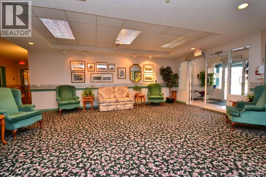 114 1485 Garnet Rd, Saanich