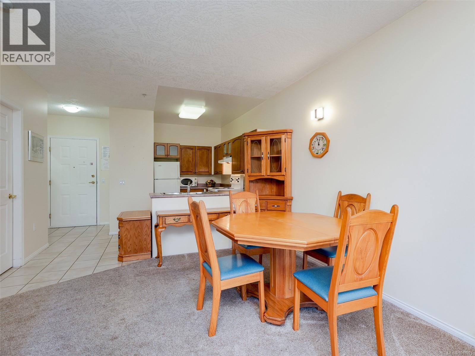 114 1485 Garnet Rd, Saanich