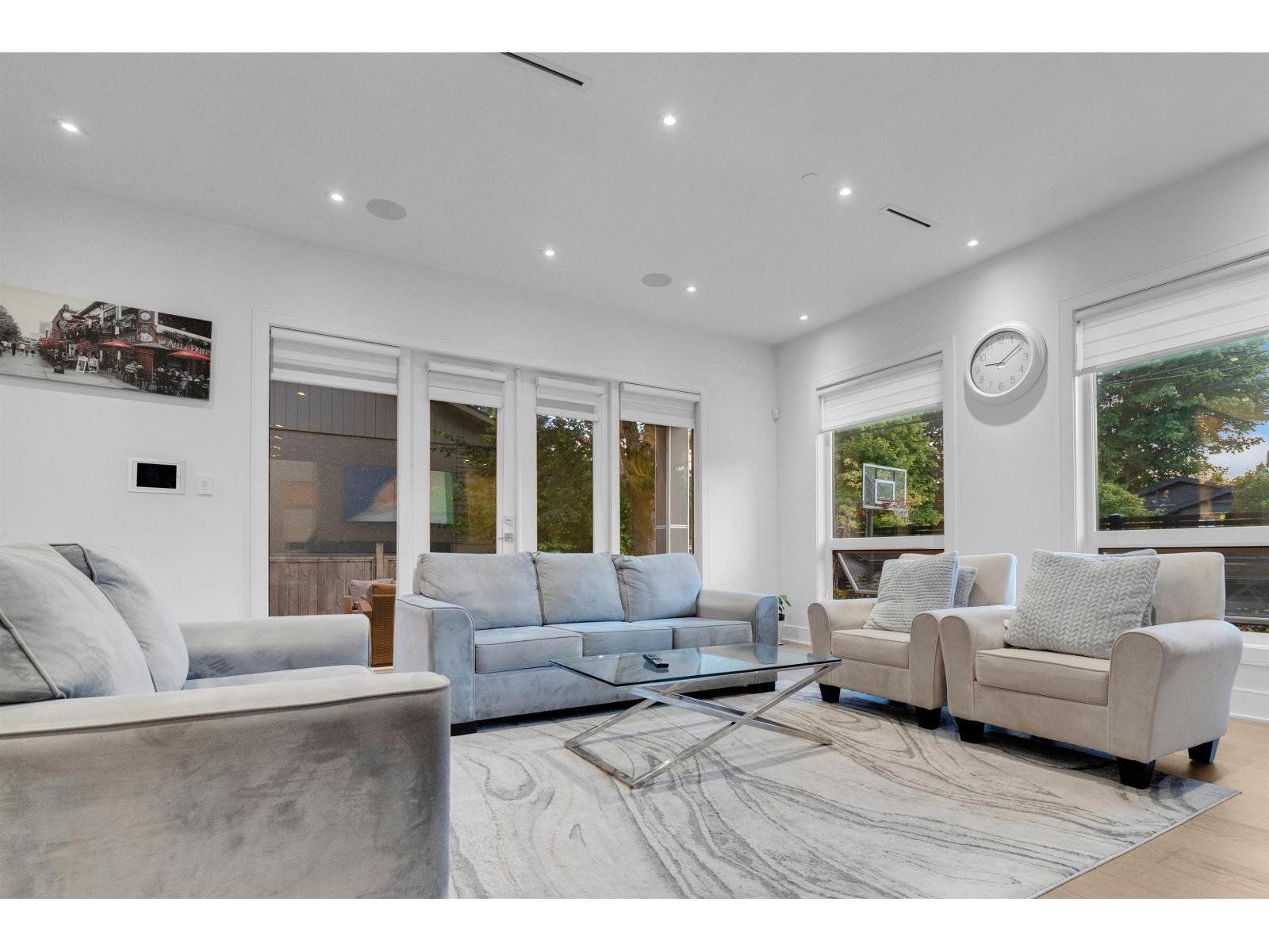 1440 MAPLE STREET, White Rock