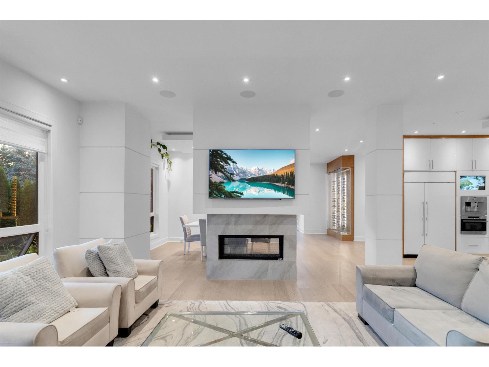 1440 MAPLE STREET, White Rock