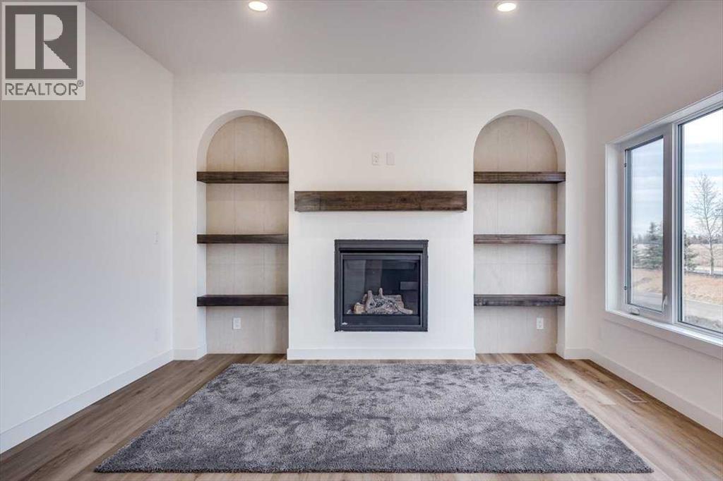 Single Family House Bi-level for Sale in  Emmett Crescent Evergreen Red Deer 