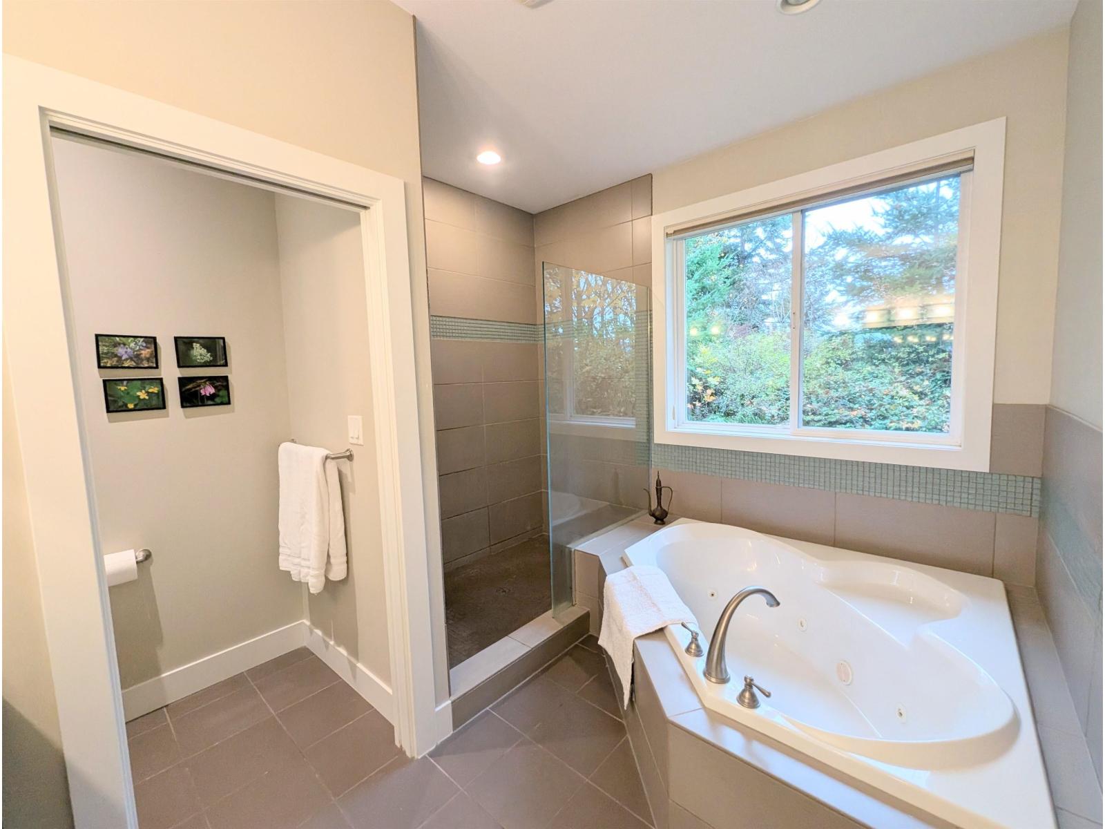 43350 HILLKEEP PLACE, Chilliwack Mountain, Chilliwack