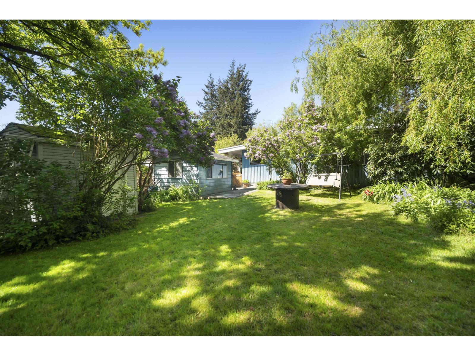 1056 STEVENS STREET, White Rock