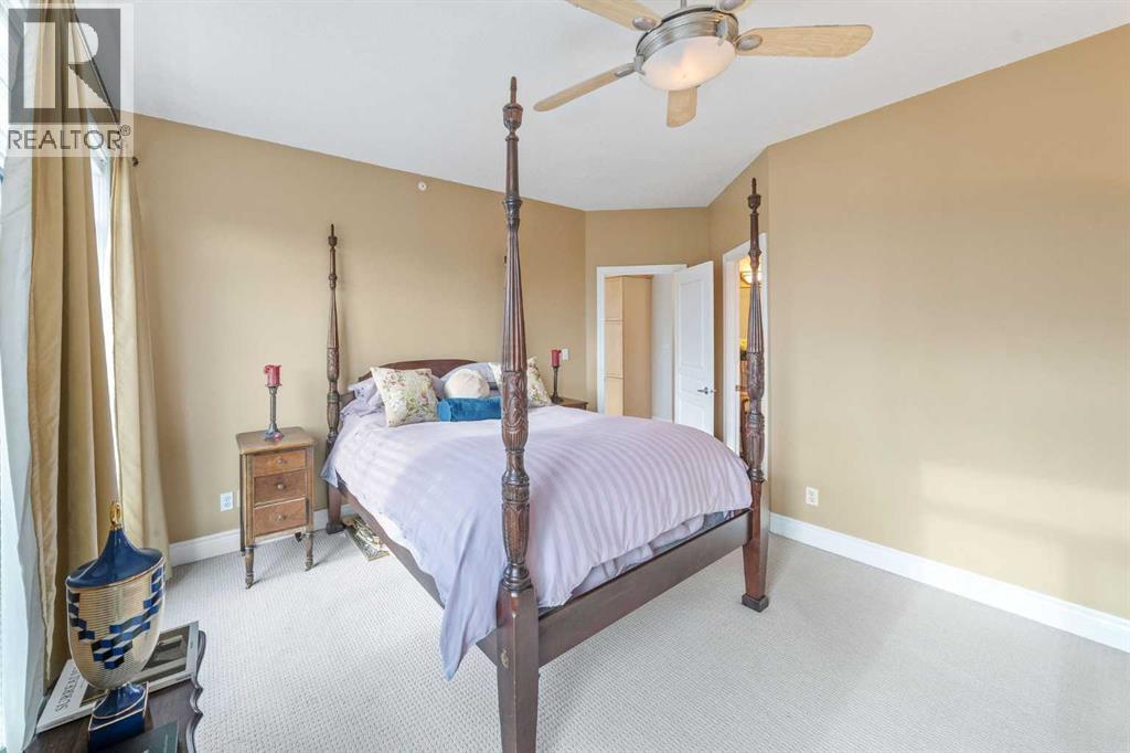 Single Family House for Sale in    Street NW Hillhurst Calgary 