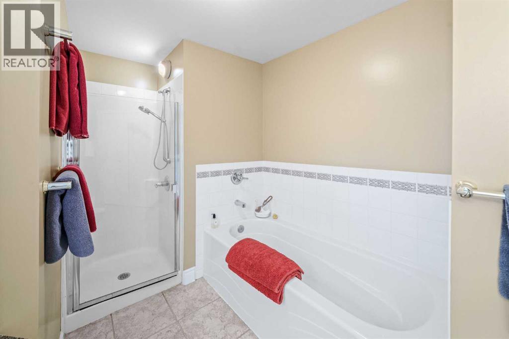 Single Family House for Sale in    Street NW Hillhurst Calgary 